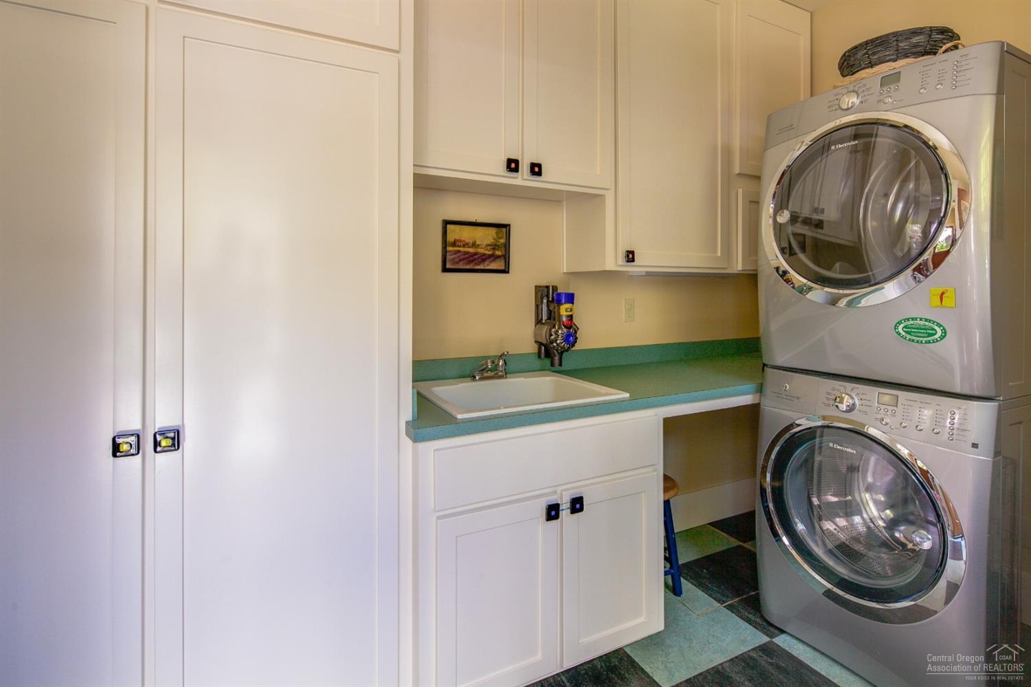 1st Addition Bend Pk - Residential