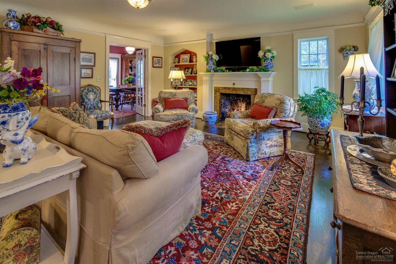 1st Addition Bend Pk - Residential