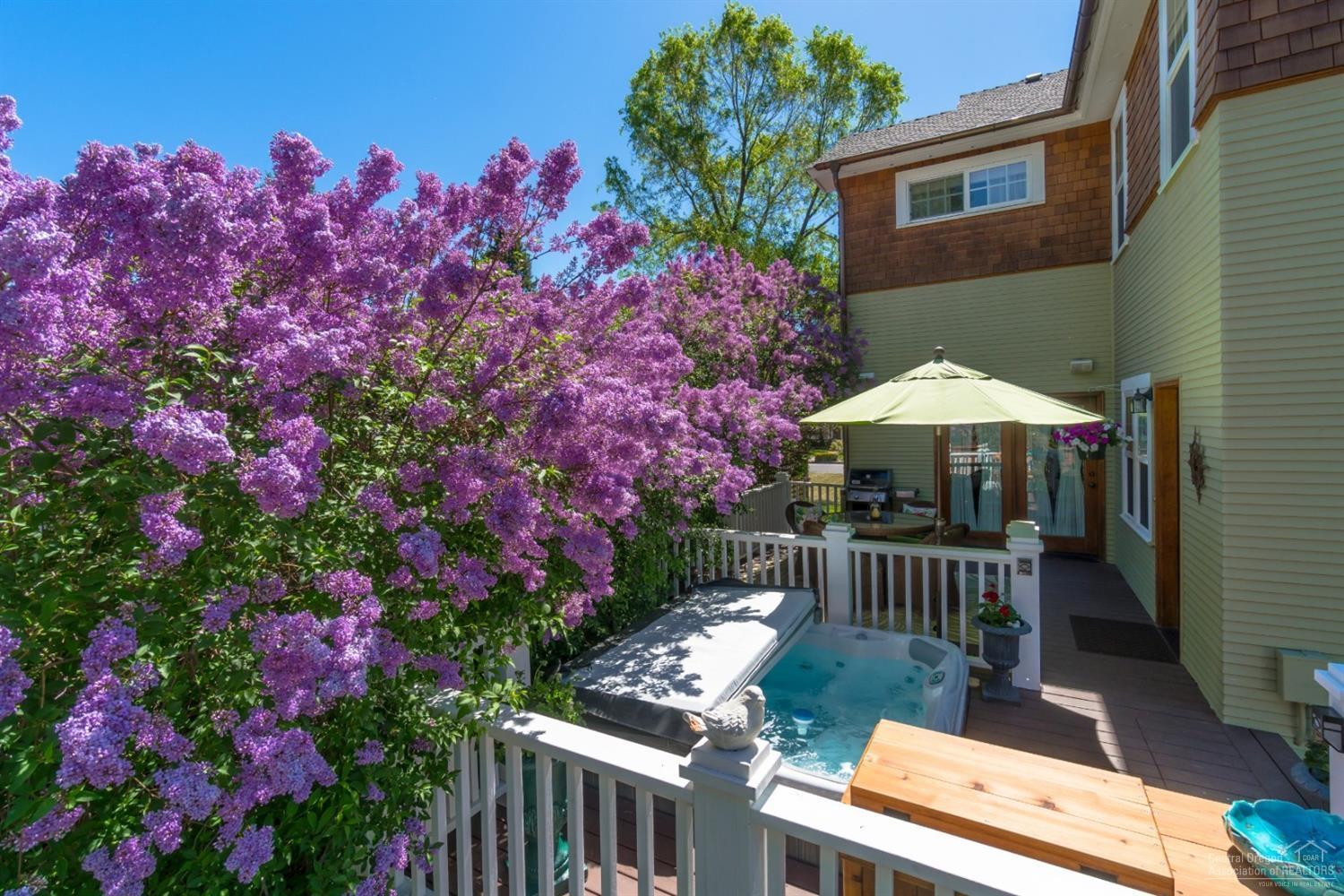 1st Addition Bend Pk - Residential