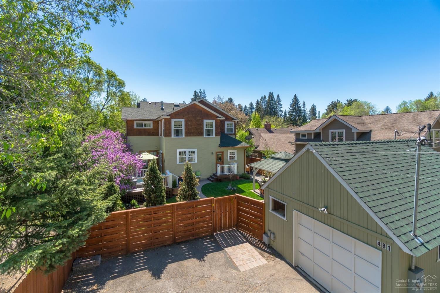 1st Addition Bend Pk - Residential