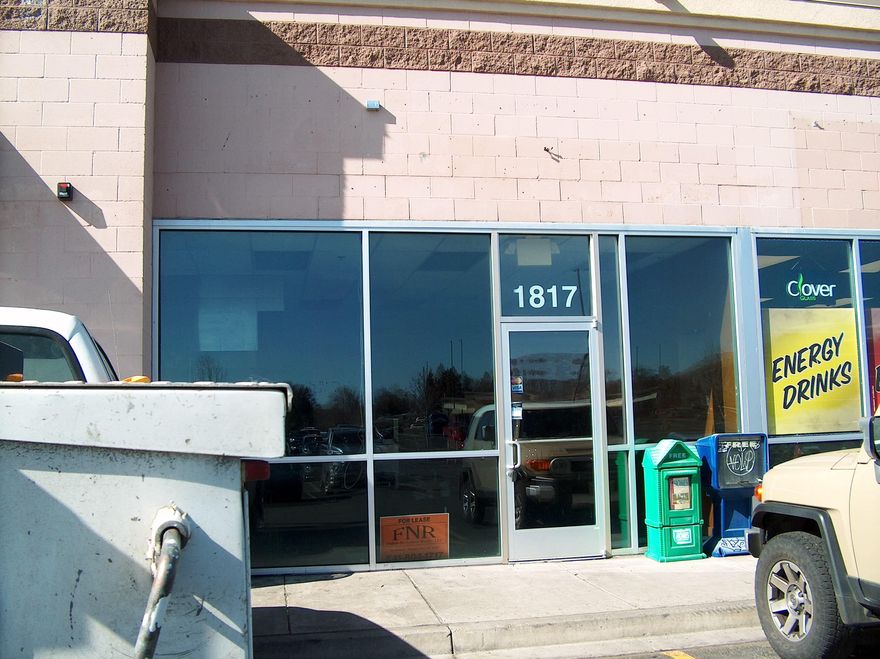 Lease space in the Klamath Falls Town Center. Plenty of parking and high traffic flow. Excellent ingress and egress. Space is currently set up for small restaurant with hood installed. Sinks and drains in also. 2 restrooms. This is a Triple Net Lease.