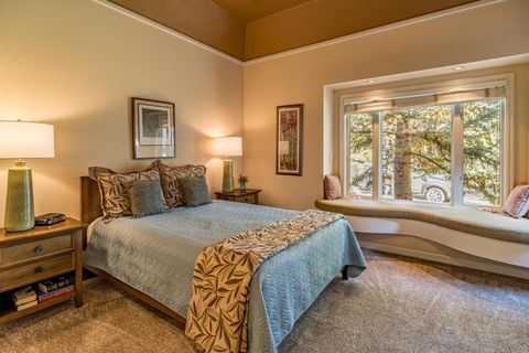Tiny photo for 57022 Peppermill Circle #21-D, Sunriver, OR 97707 (MLS # 220220169)