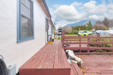 Tiny photo for 1213 E Park Street, Grants Pass, OR 97527 (MLS # 220211480)