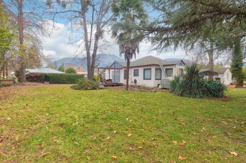 Tiny photo for 1213 E Park Street, Grants Pass, OR 97527 (MLS # 220211480)