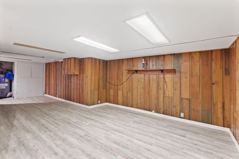 Tiny photo for 1213 E Park Street, Grants Pass, OR 97527 (MLS # 220211480)