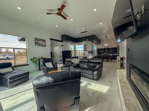 Tiny photo for 6182 SE Davis Loop, Prineville, OR 97754 (MLS # 220217053)