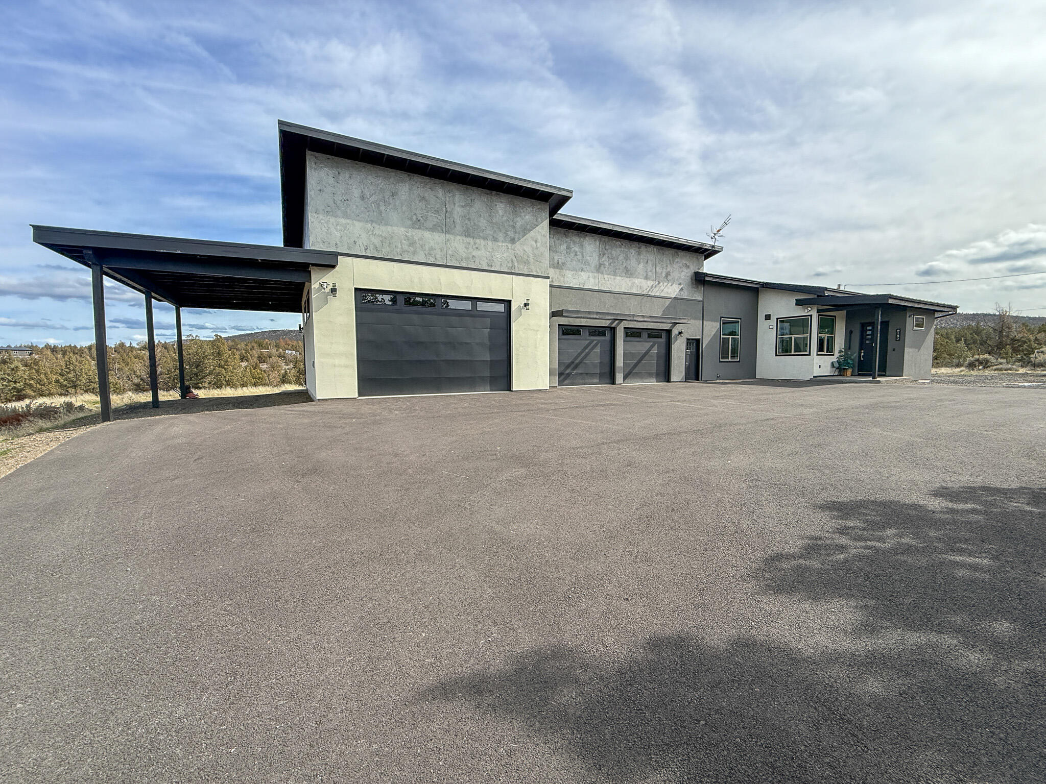 6182 SE Davis Loop