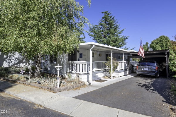 1055 N 5TH ST UNIT 143, JACKSONVILLE, OR 97530 - Image 90d8f4c1909422c053fec10ba3e4ff8d/3399878689