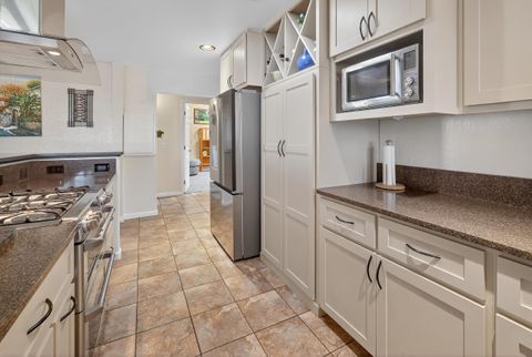 Tiny photo for 1532 NE 9th Street, Bend, OR 97701 (MLS # 220210737)