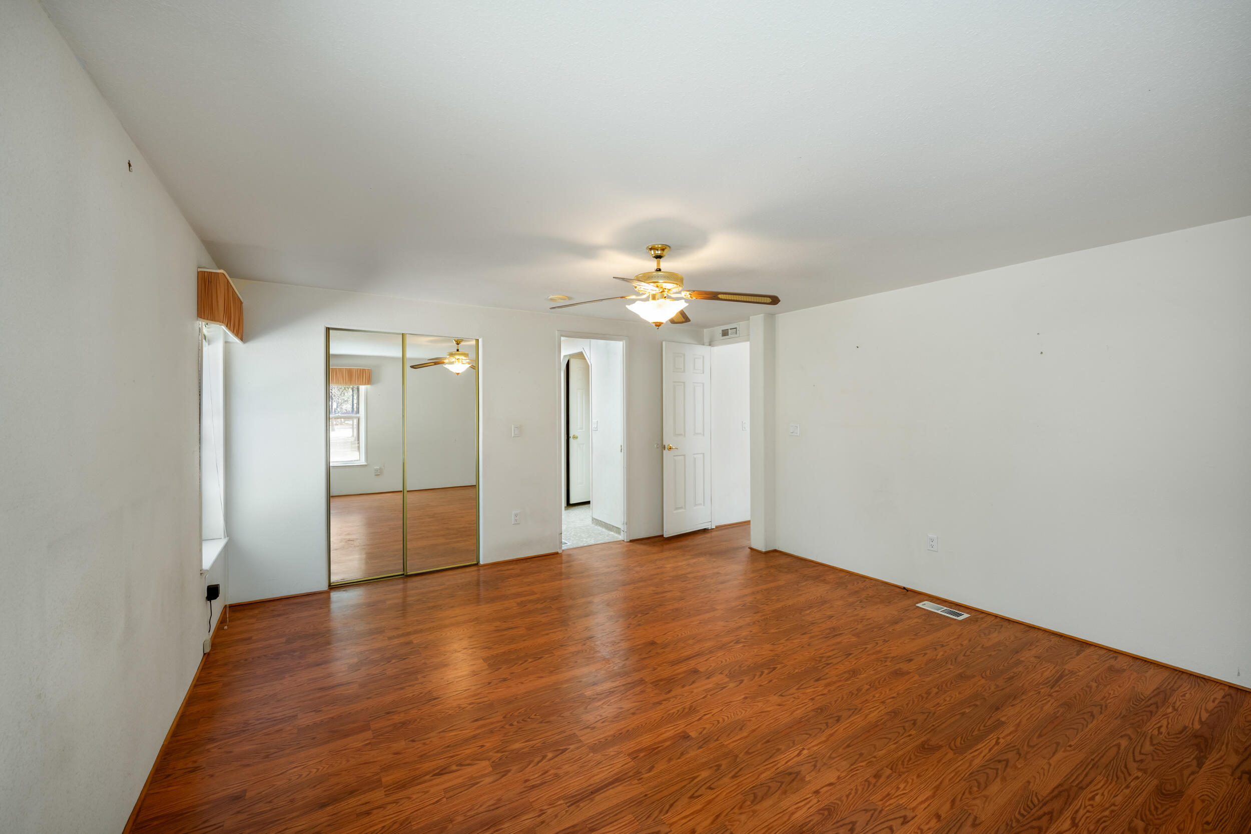 Wagon Trail Acreages - Residential