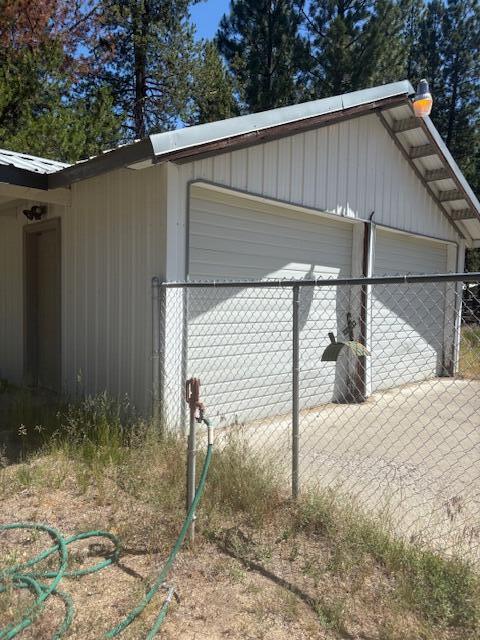 Wagon Trail Acreages - Residential