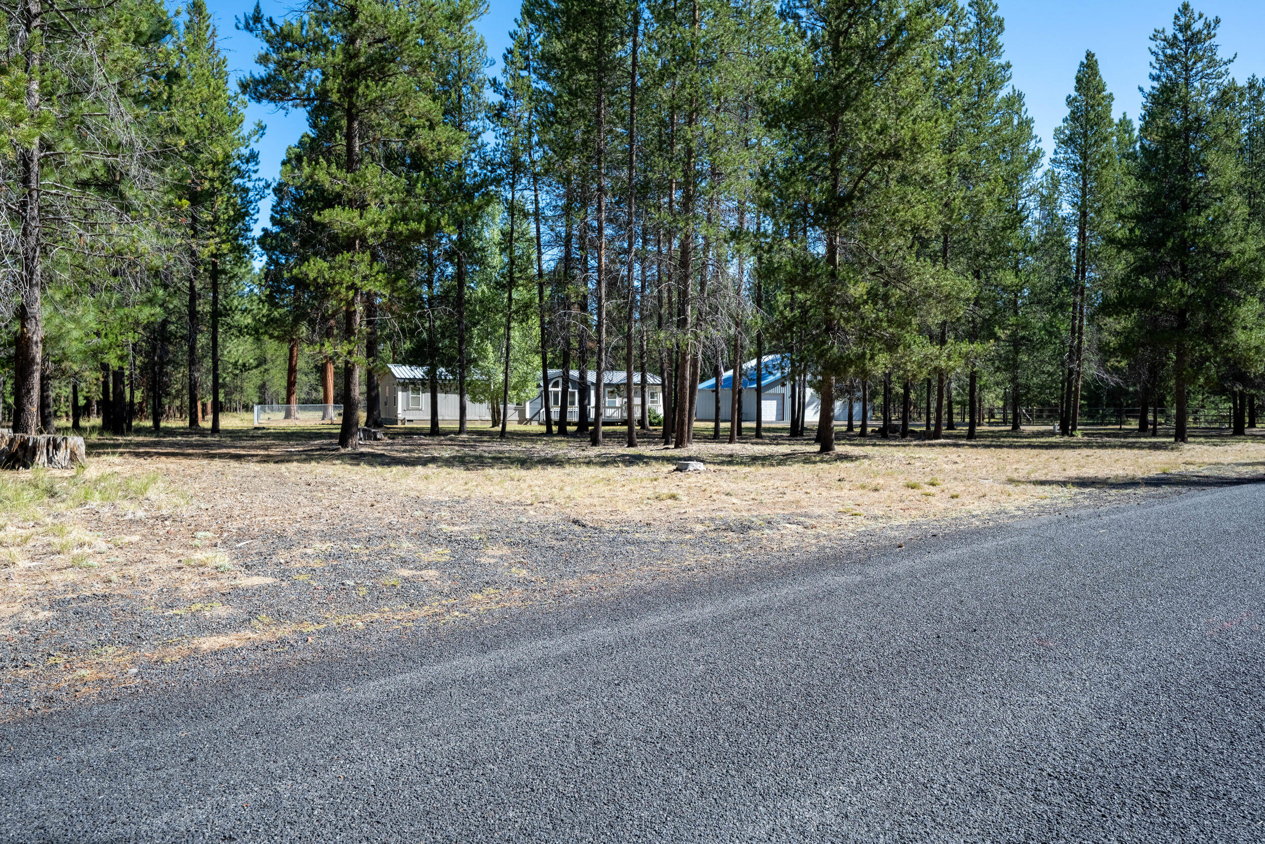 Wagon Trail Acreages - Residential