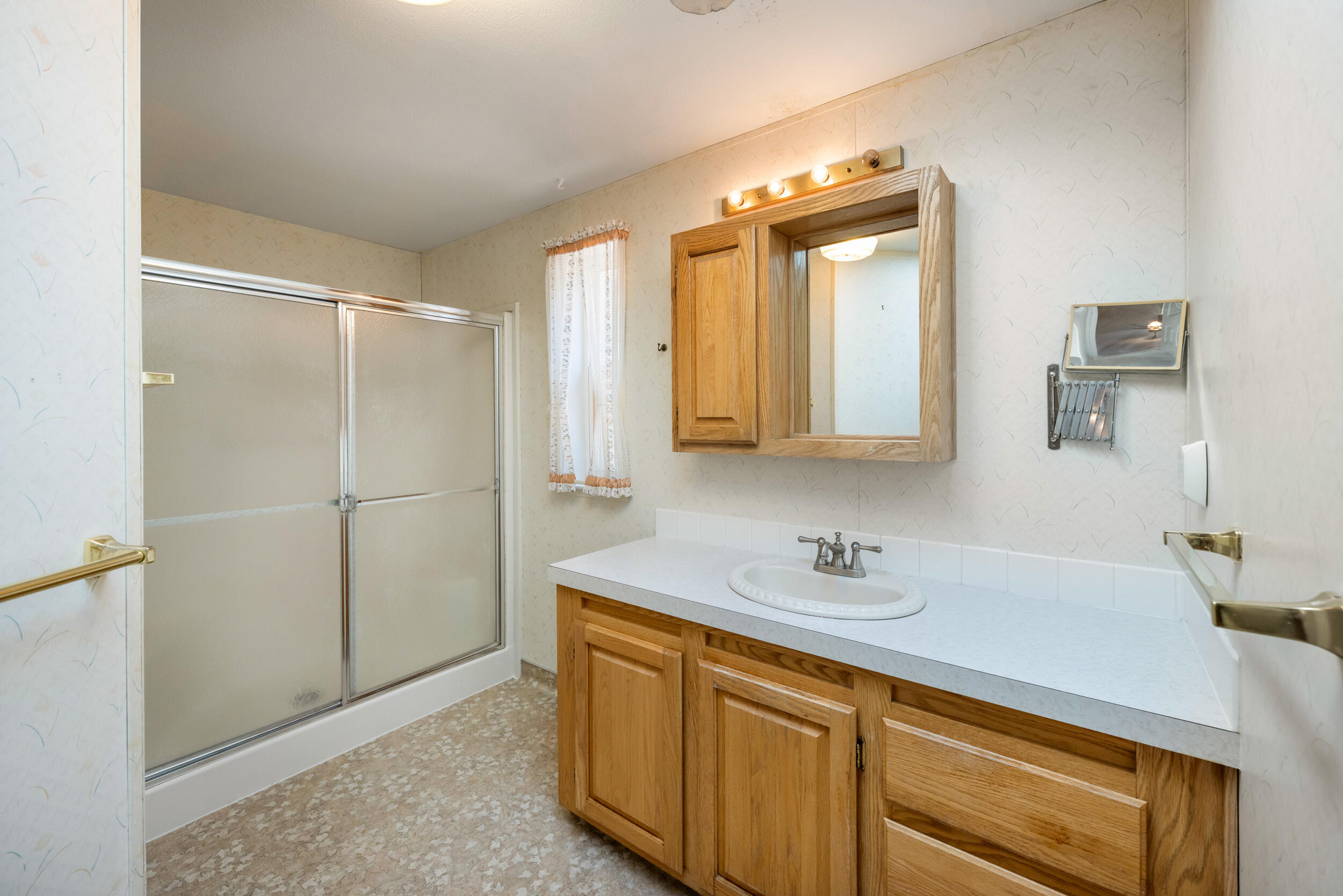 Wagon Trail Acreages - Residential