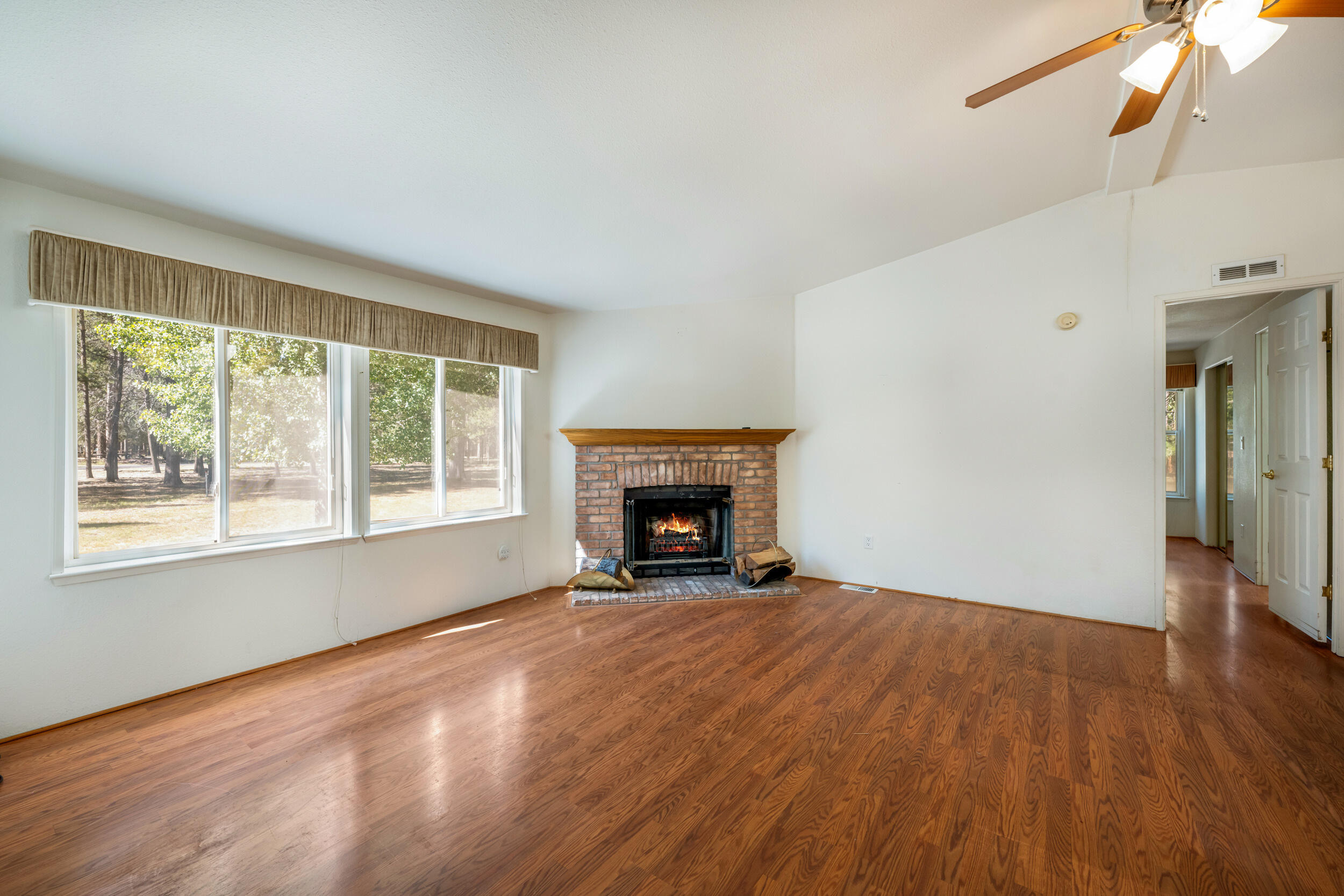 Wagon Trail Acreages - Residential