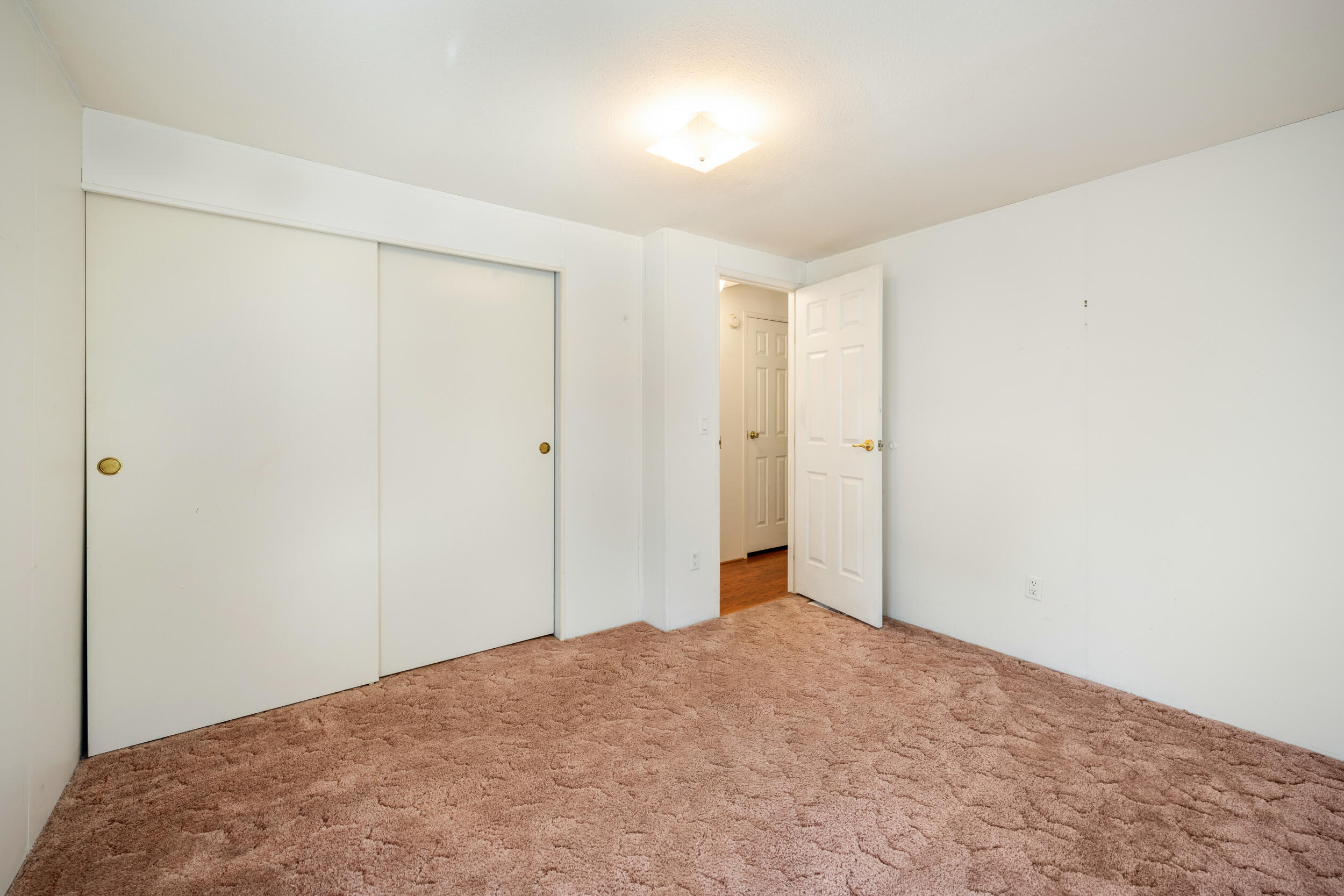 Wagon Trail Acreages - Residential