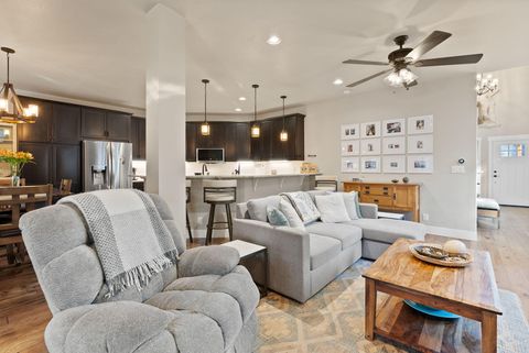 Tiny photo for 410 S Timber Creek Drive, Sisters, OR 97759 (MLS # 220213056)