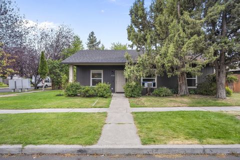 61210 Larkspur Loop Bend OR 97702
