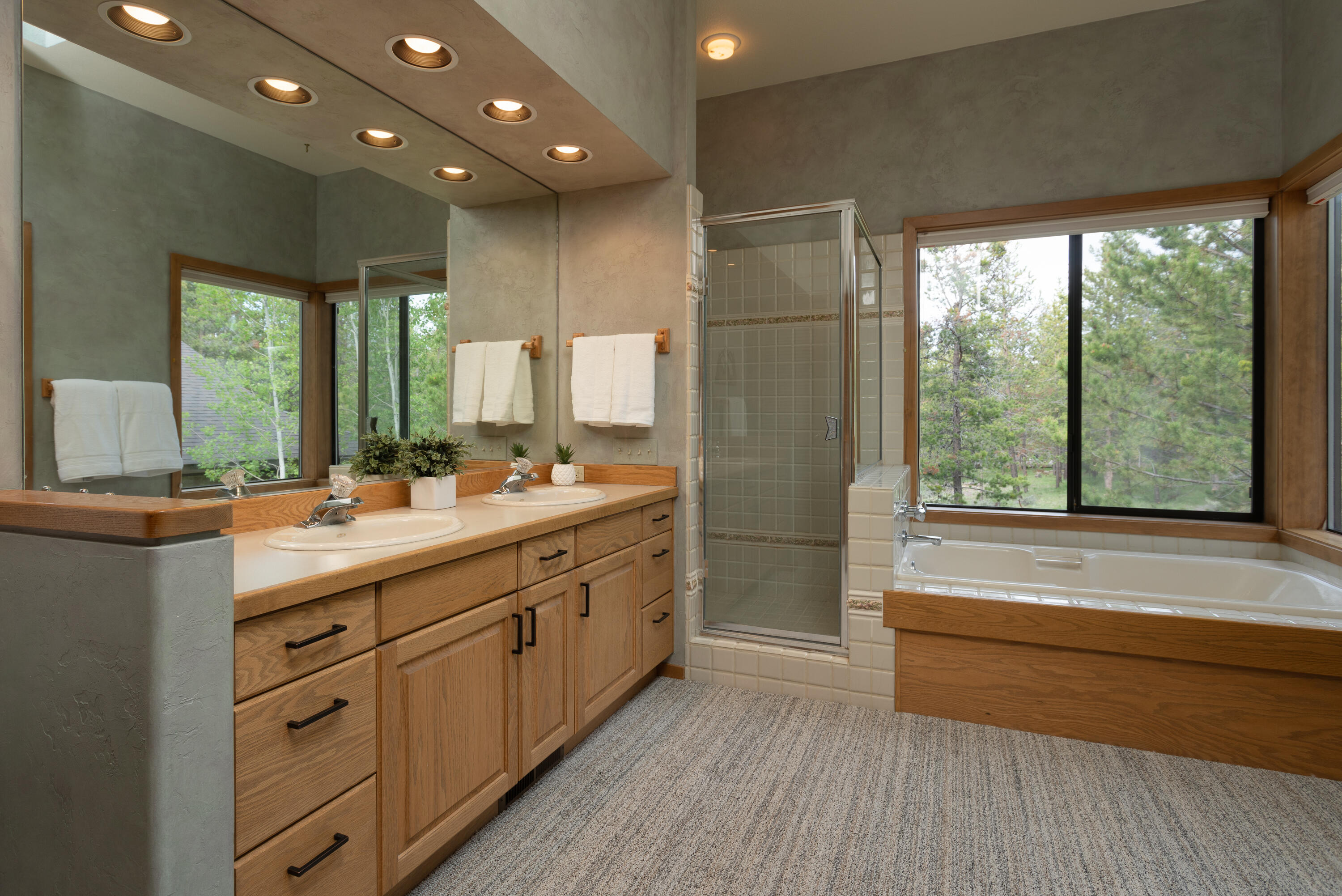 Fairway Crest Village - Residential