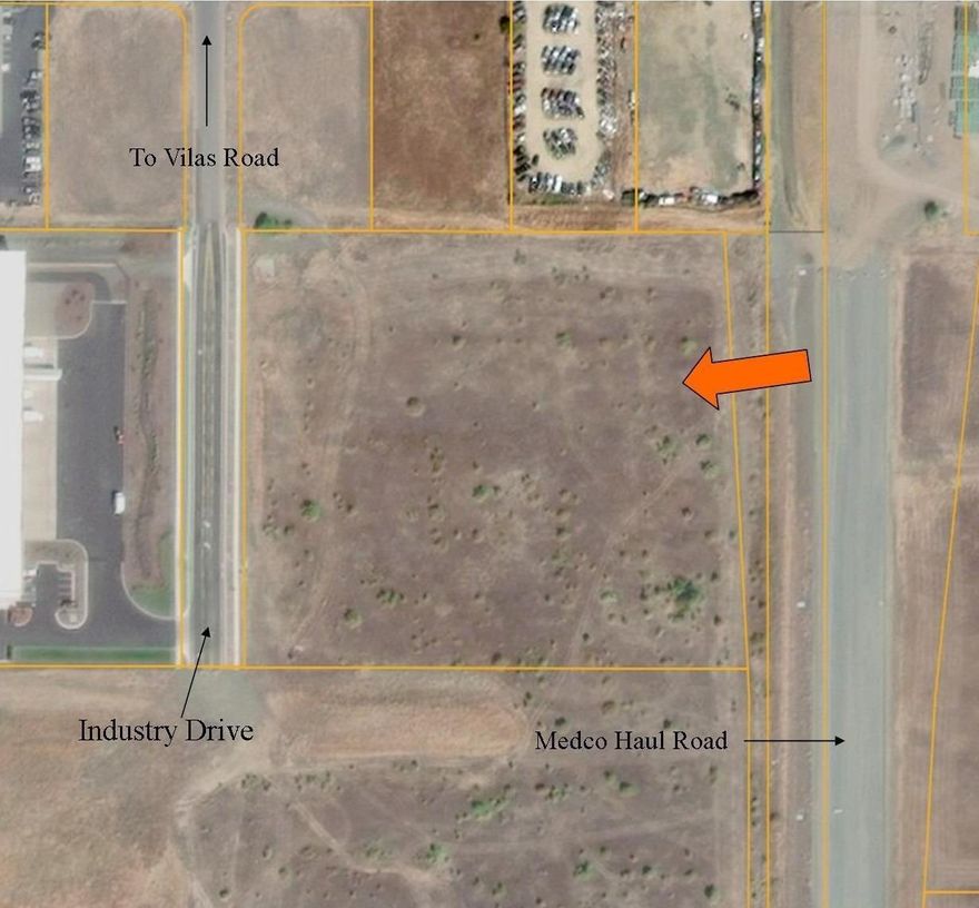 Industrial site near Rogue Valley International Airport. I-G zoning is very flexible as to usage. Sophisticated owner open to lease or build-to-suit opportunities. Shovel-ready.