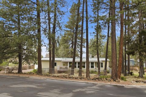 61067 Chuckanut Drive Bend OR 97702