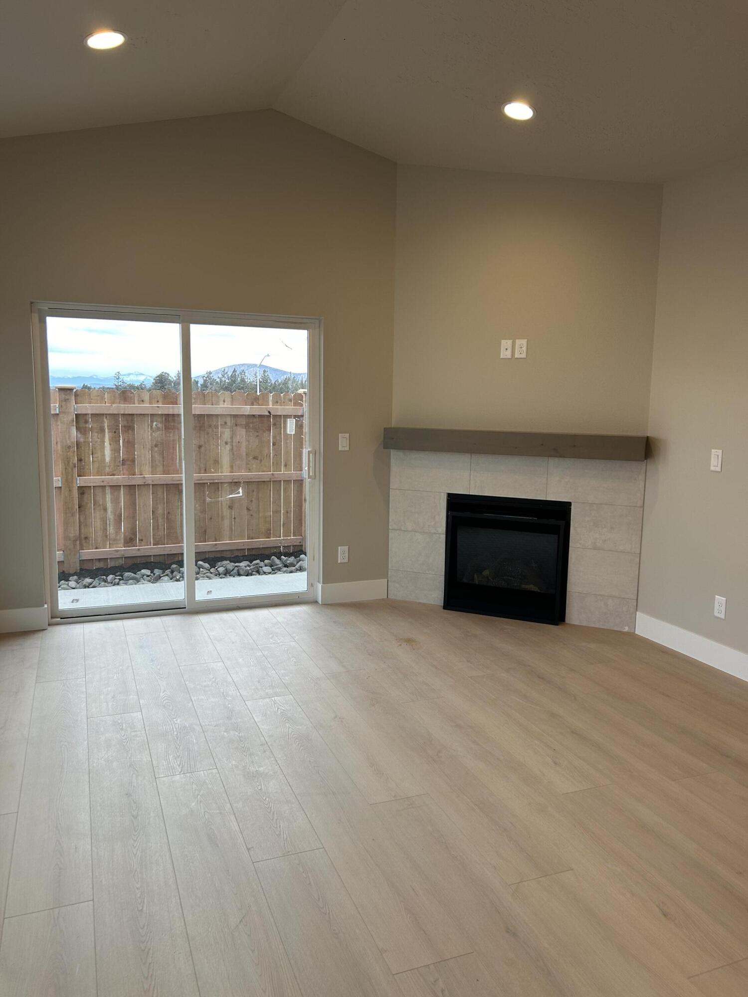 Owen Ridge - Residential