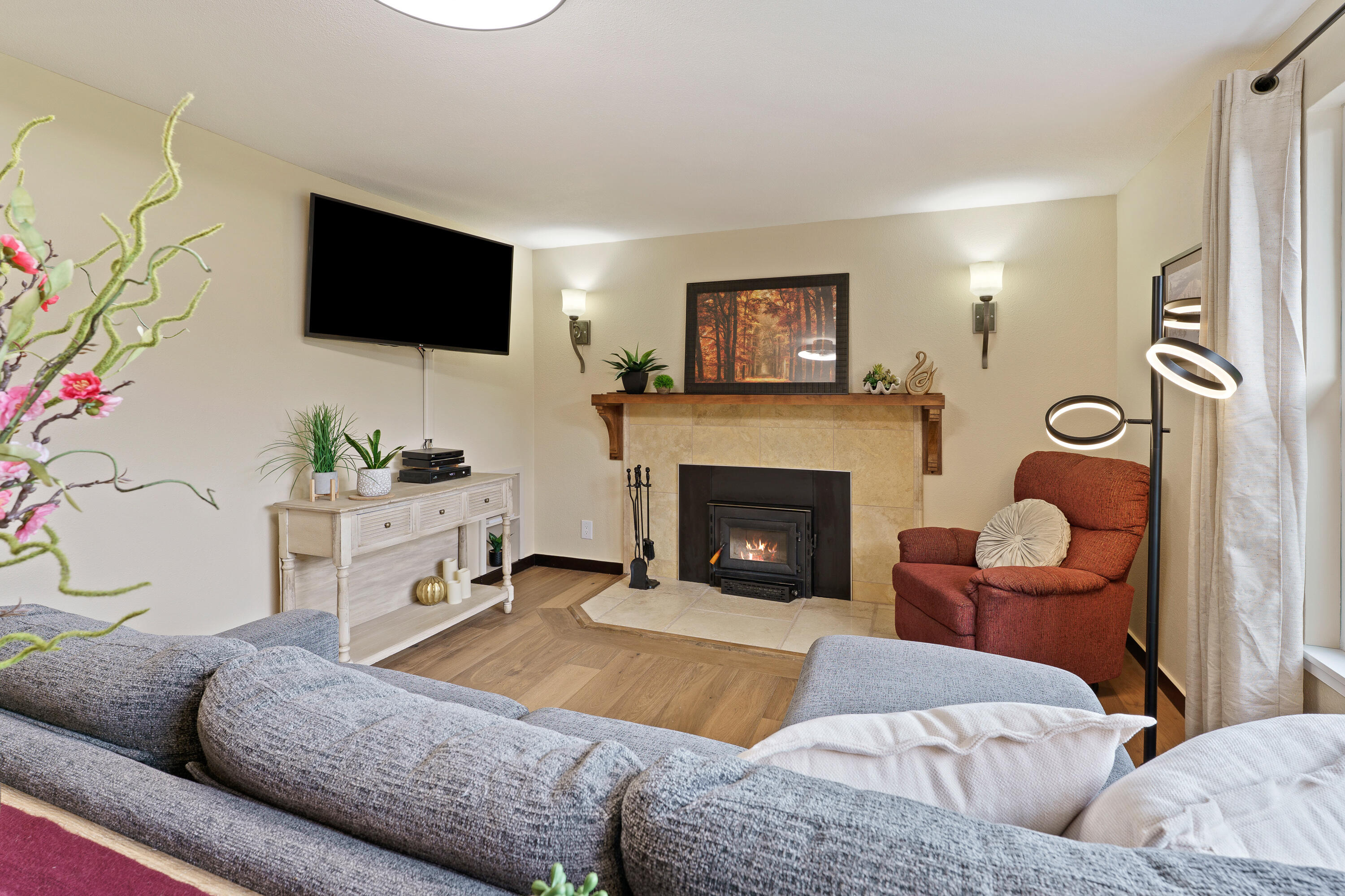61556 Twin Lakes Loop