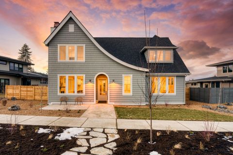 3190 NW Strickland Way 197 Bend OR 97703