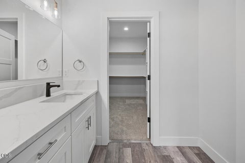 Tiny photo for 1161 W Ridge Drive #146, Klamath Falls, OR 97601 (MLS # 220223202)