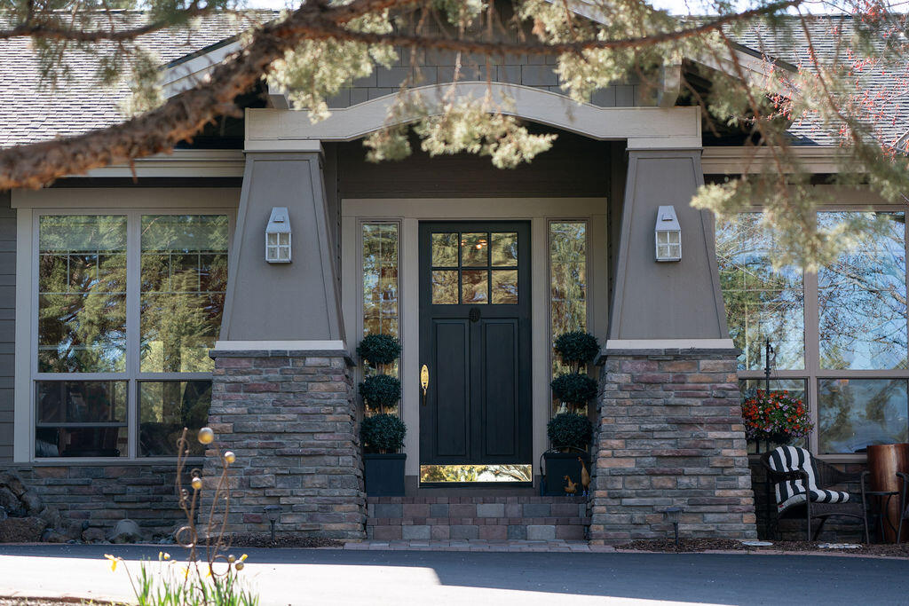 665 Nutcracker Drive