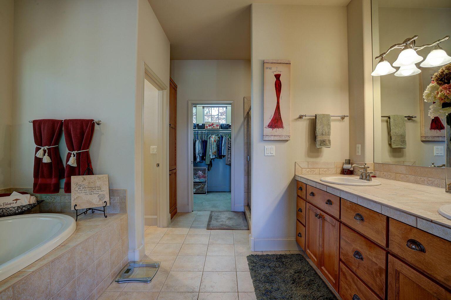 Eagle Crest - Residential