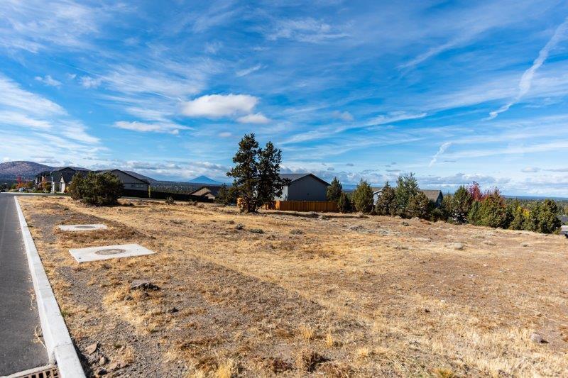 Majestic Ridge - Land