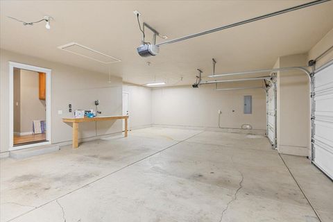 Tiny photo for 8440 Cayden Street, White City, OR 97503 (MLS # 220214377)