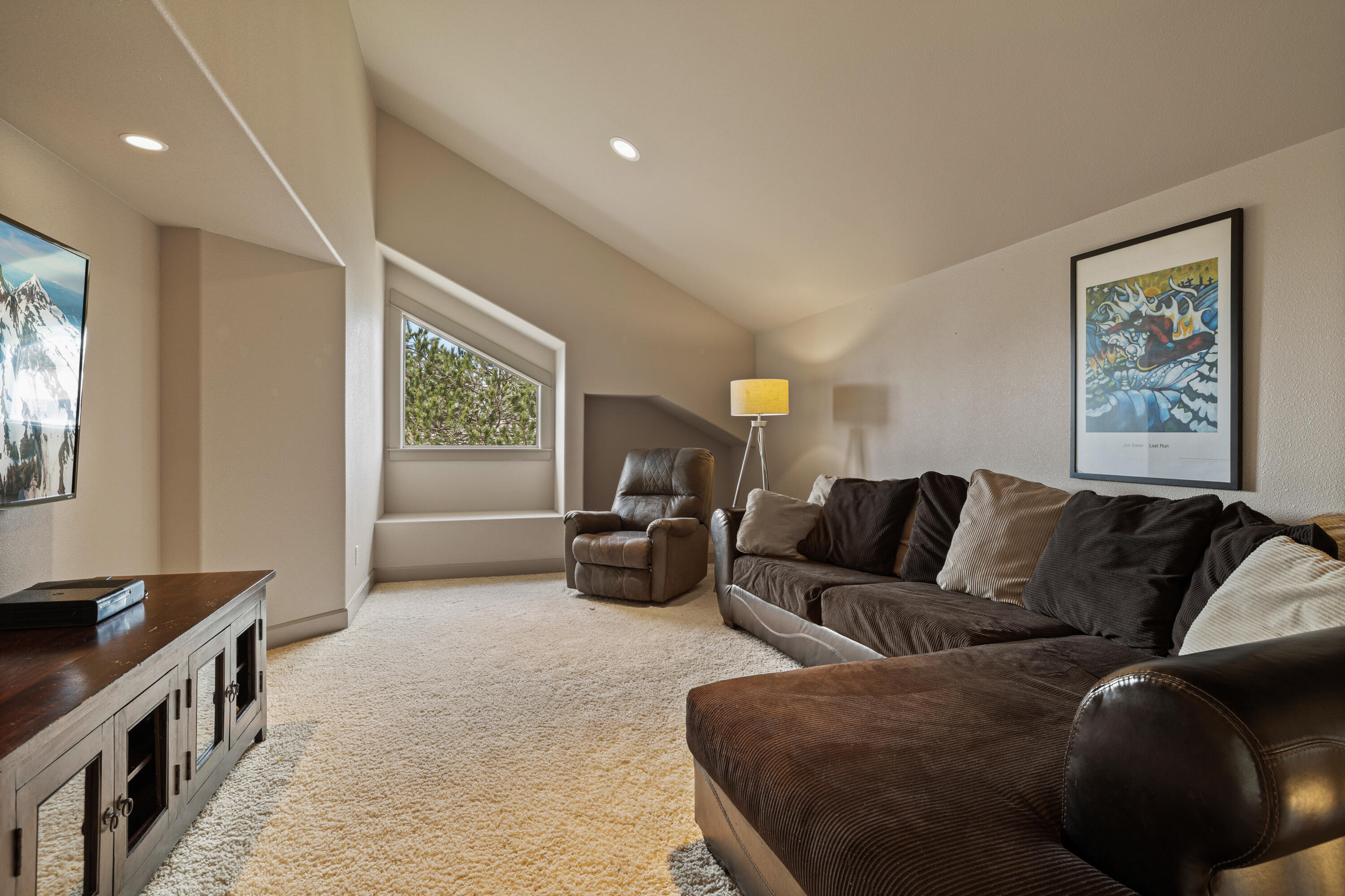 Skyliner Summit - Residential