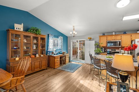 Tiny photo for 380 Sunnyside Drive, Winston, OR 97496 (MLS # 220212122)