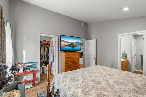 Tiny photo for 380 Sunnyside Drive, Winston, OR 97496 (MLS # 220212122)