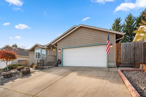 Tiny photo for 380 Sunnyside Drive, Winston, OR 97496 (MLS # 220212122)