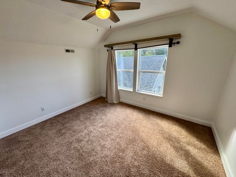 Tiny photo for 901 Manzanita Drive, Rogue River, OR 97537 (MLS # 220221320)