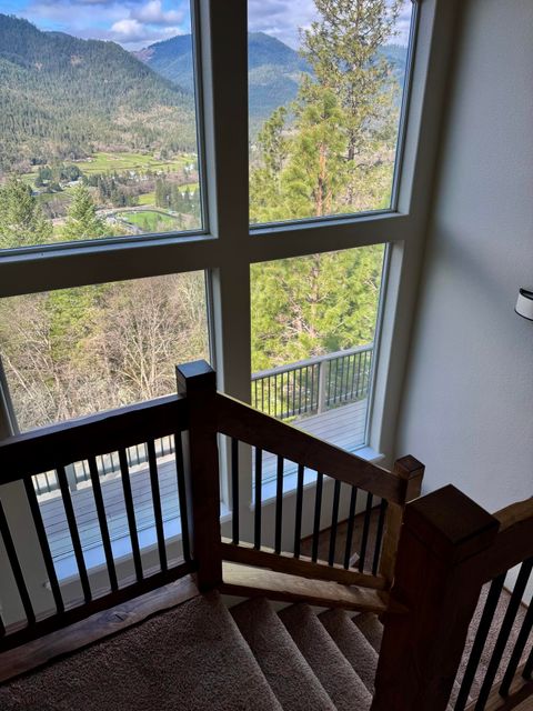 Tiny photo for 901 Manzanita Drive, Rogue River, OR 97537 (MLS # 220221320)