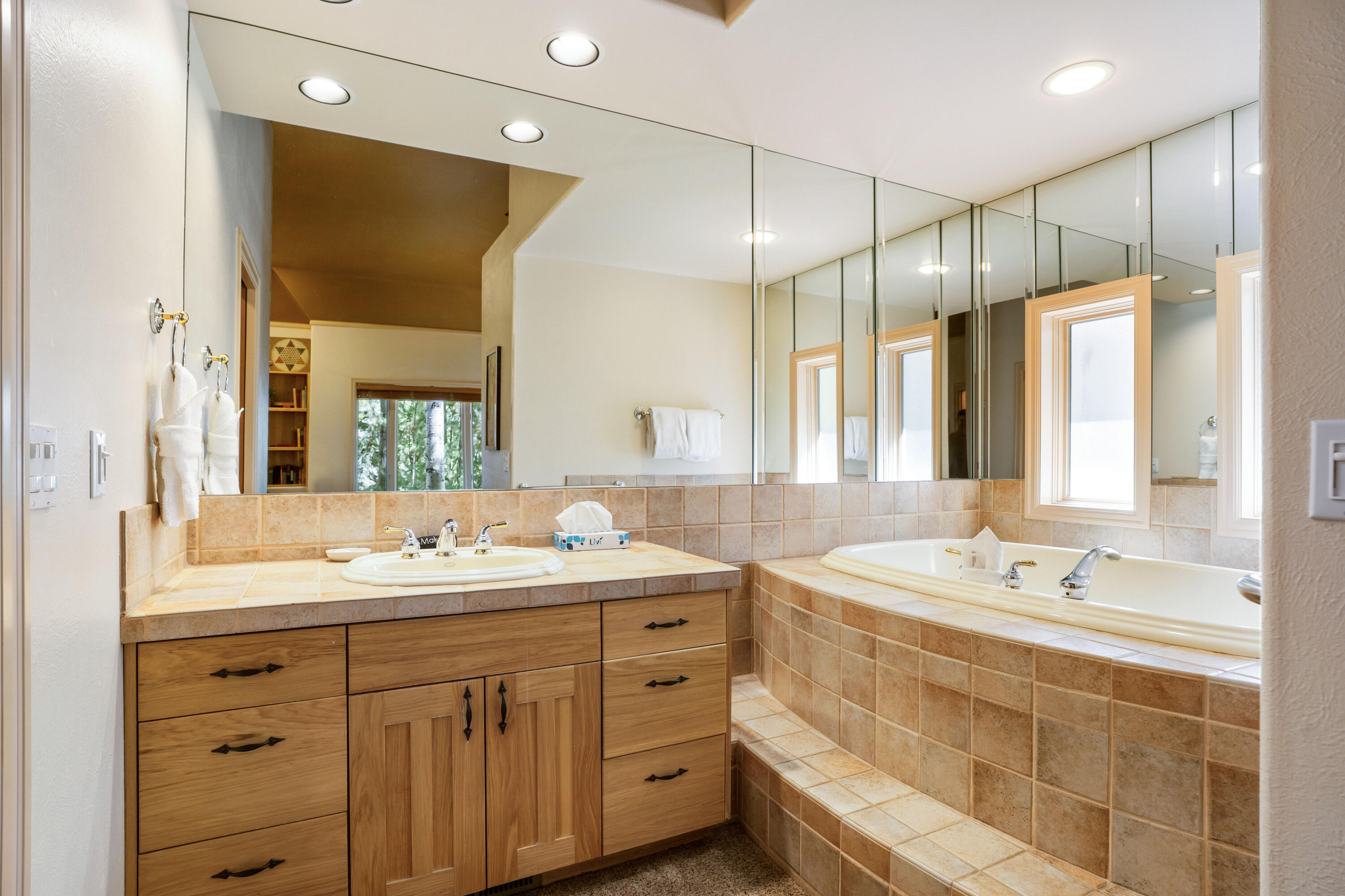 StoneTH - Residential