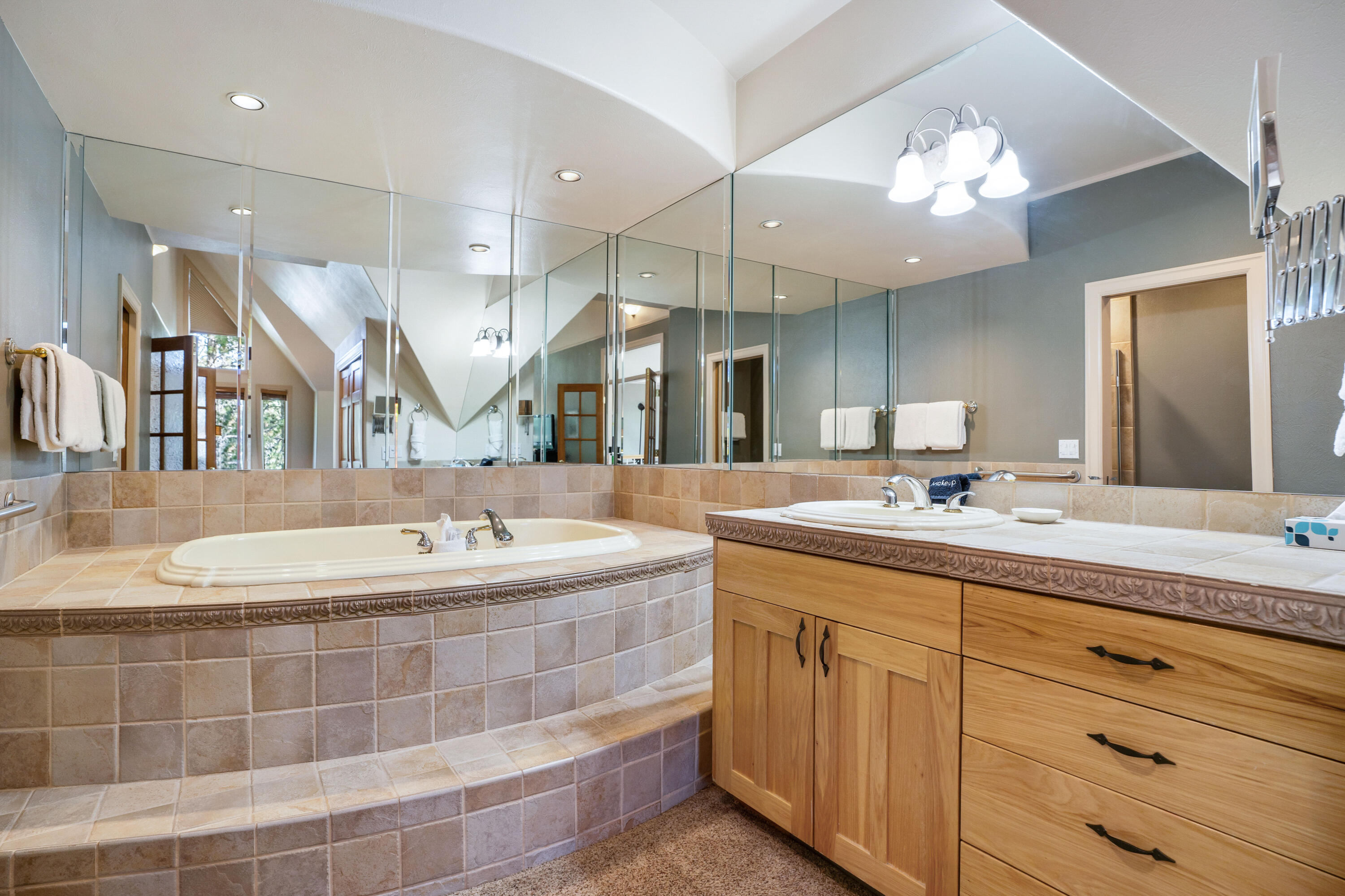 StoneTH - Residential