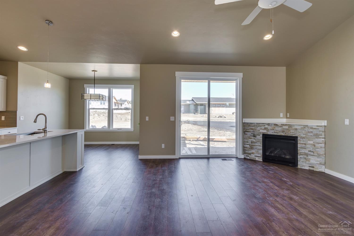 Forked Horn Butte - Residential