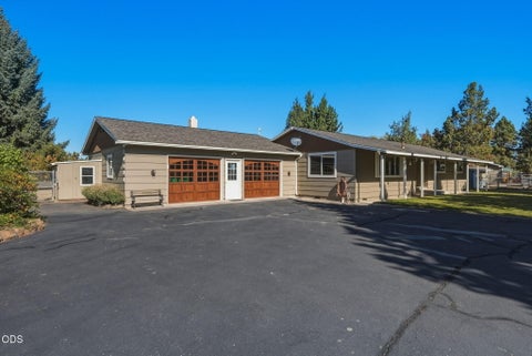 Photo of 20594 Jefferson Court, Bend, OR 97703 (MLS # 220229816)