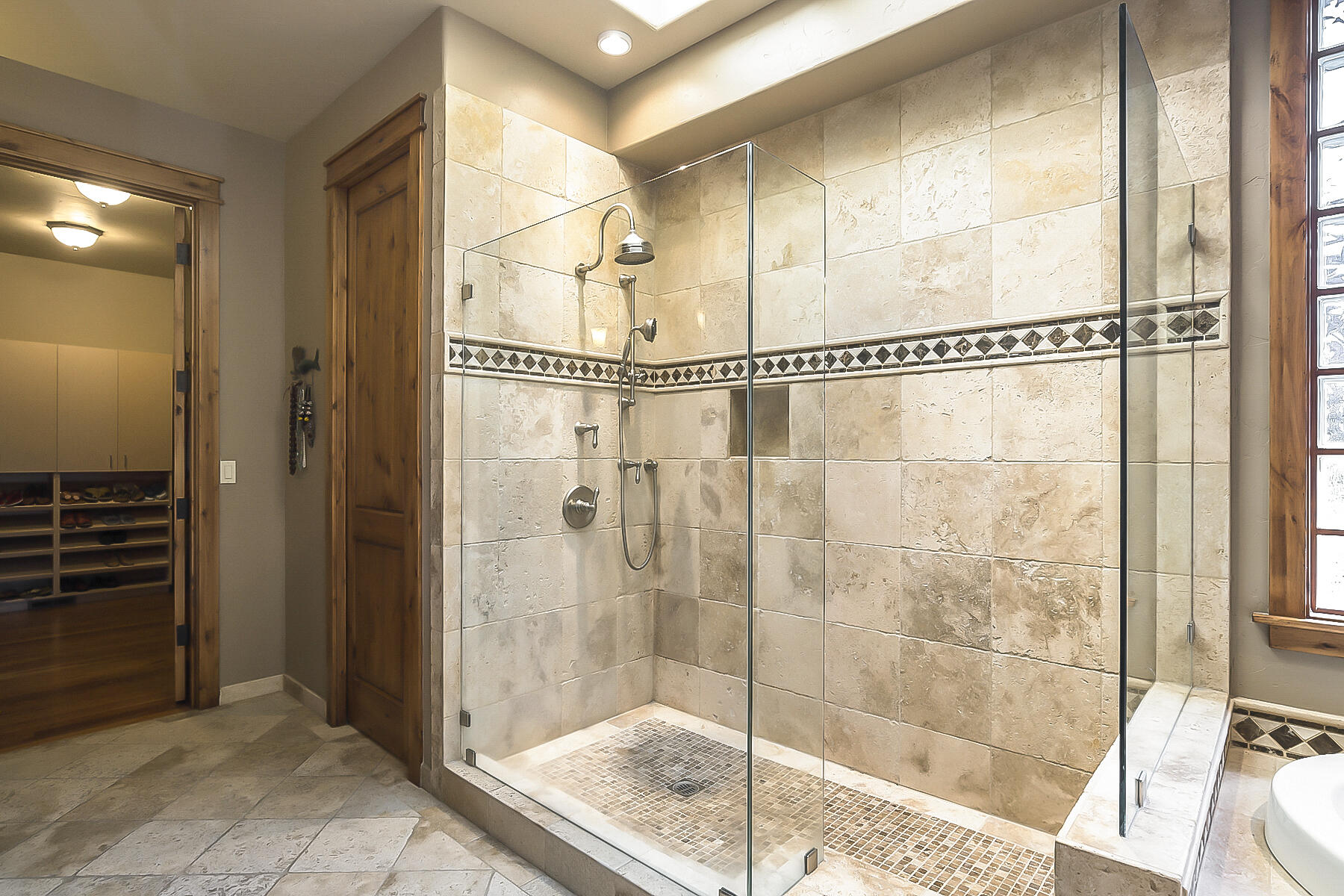 Broken Top - Residential