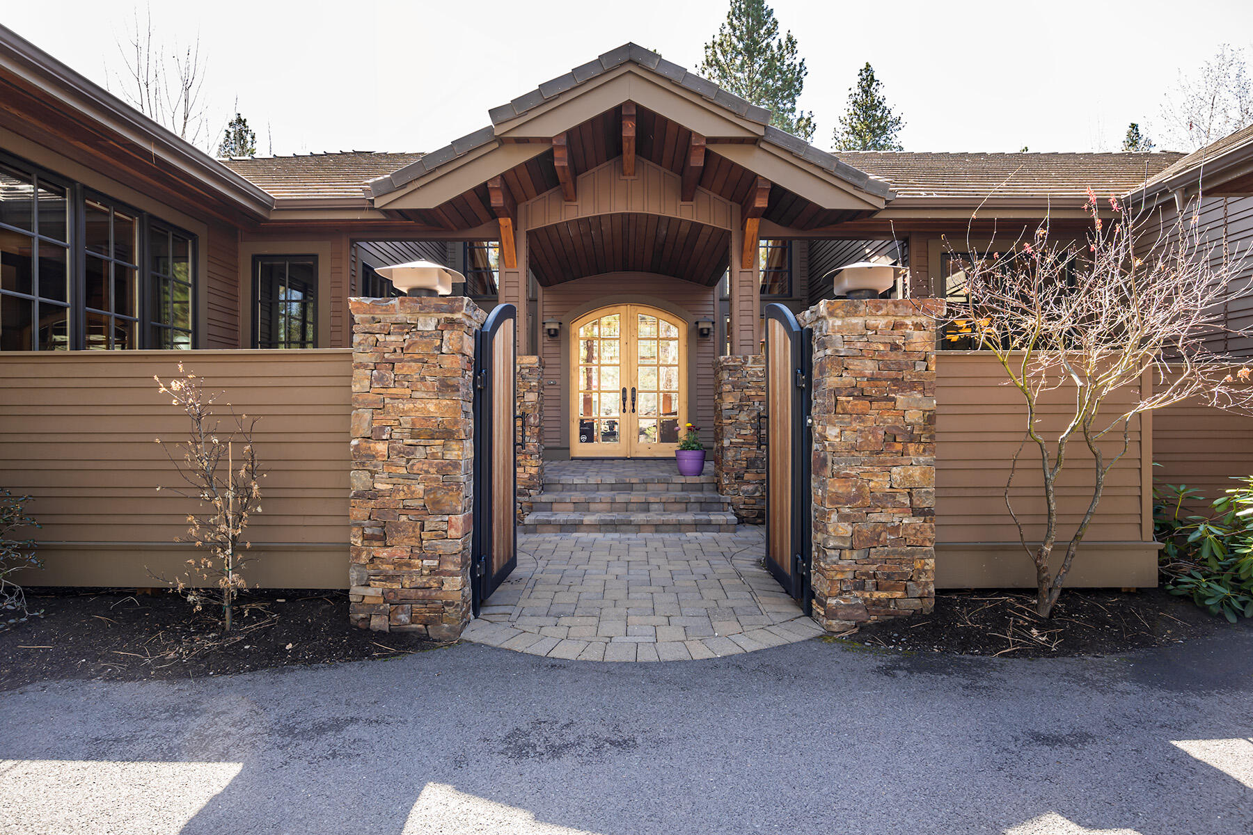 Broken Top - Residential