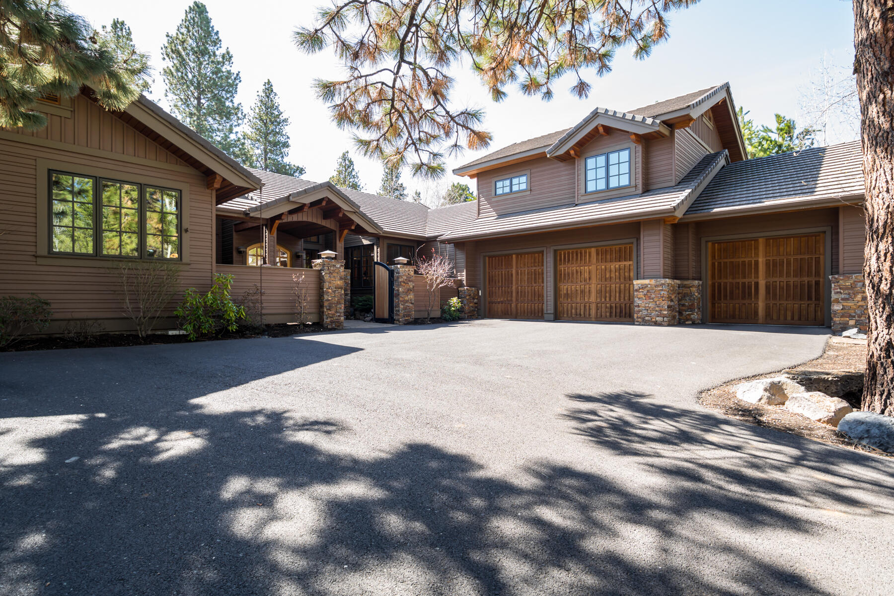 Broken Top - Residential