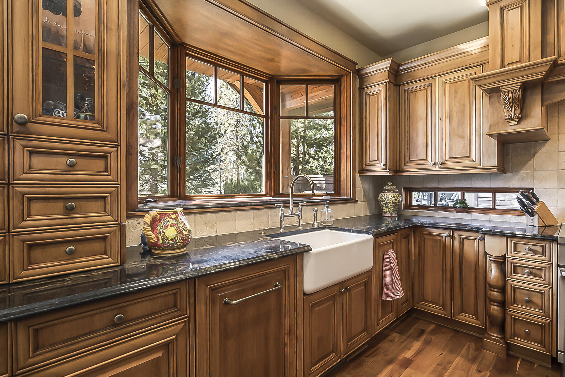 Broken Top - Residential