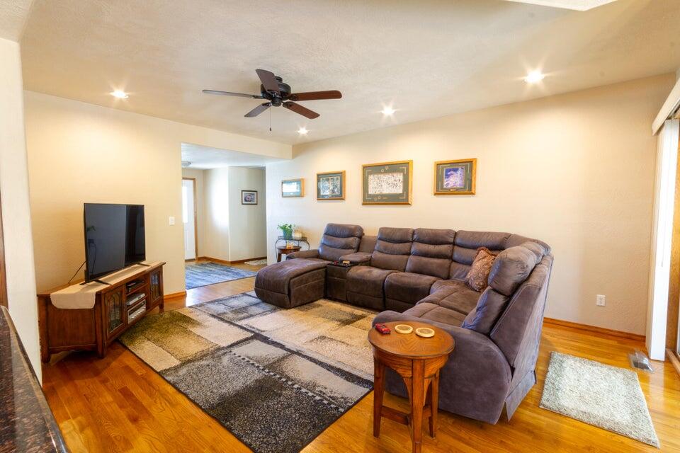 Larson Creek Estates Phases 1And 2 - Residential