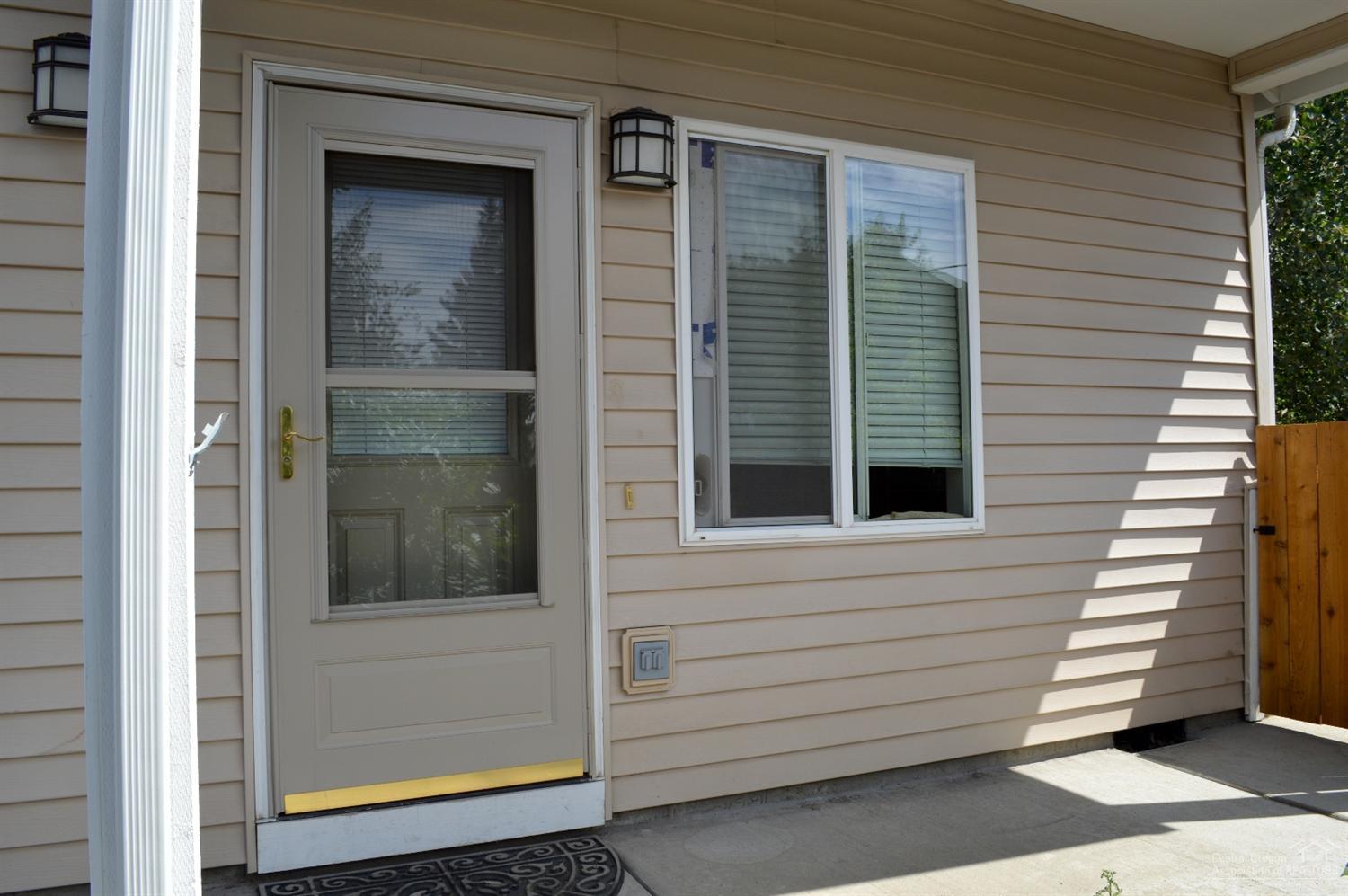 Larkspur - Residential Income