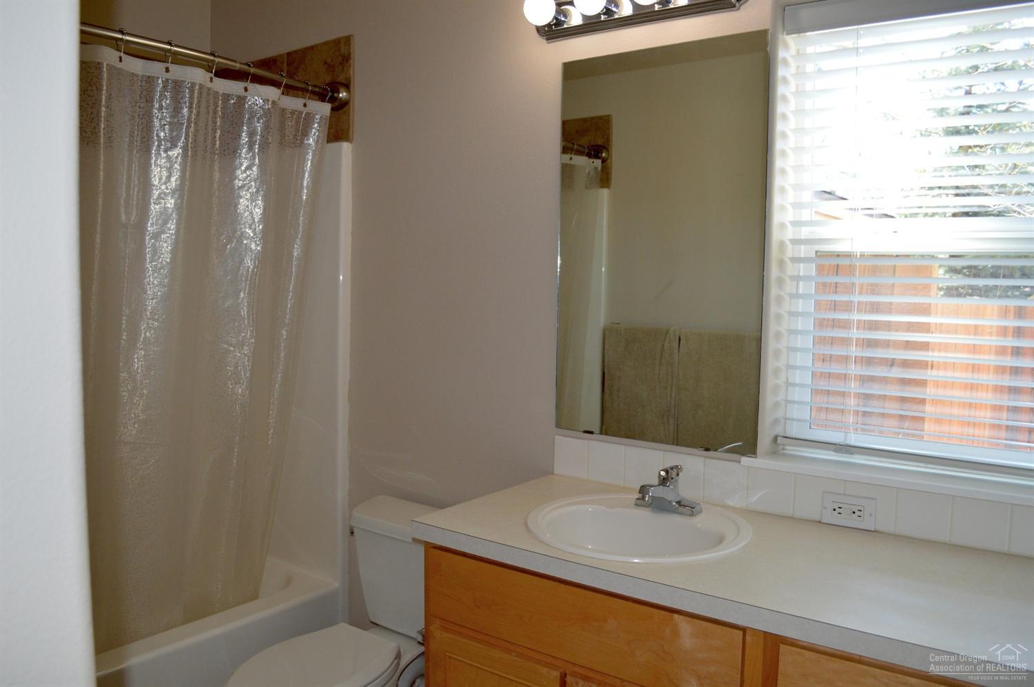 Larkspur - Residential Income