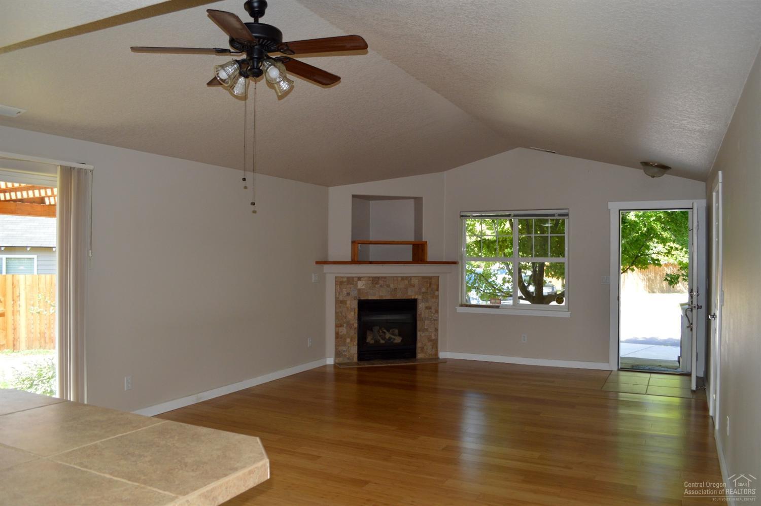 Larkspur - Residential Income